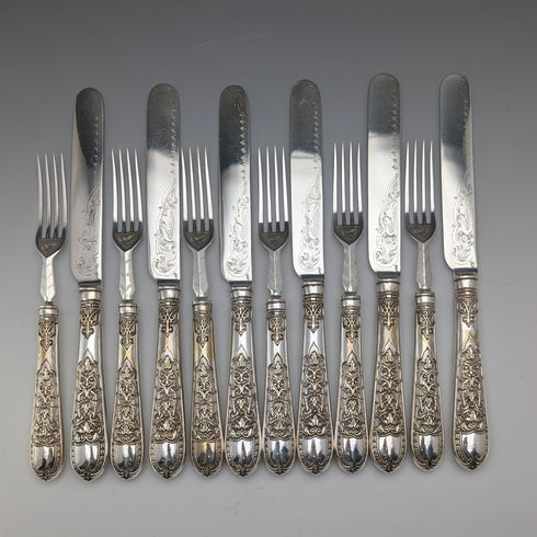 Late Victorian British antique silver plate cutlery, 6 pairs, in wooden box